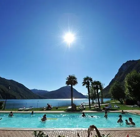 Sleeps 11 Pool Air Con Ferienhaus